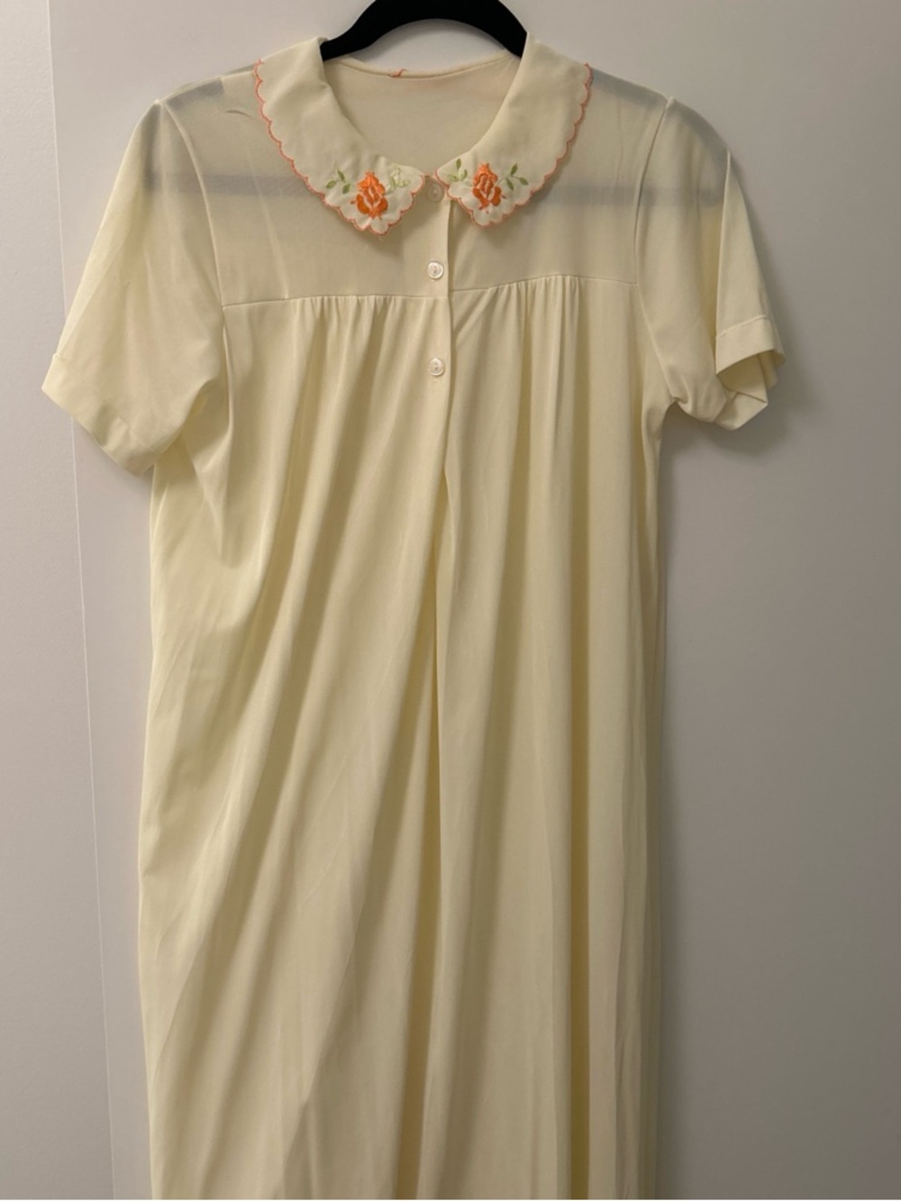 Vintage Katz butter yellow embroidered nightgown